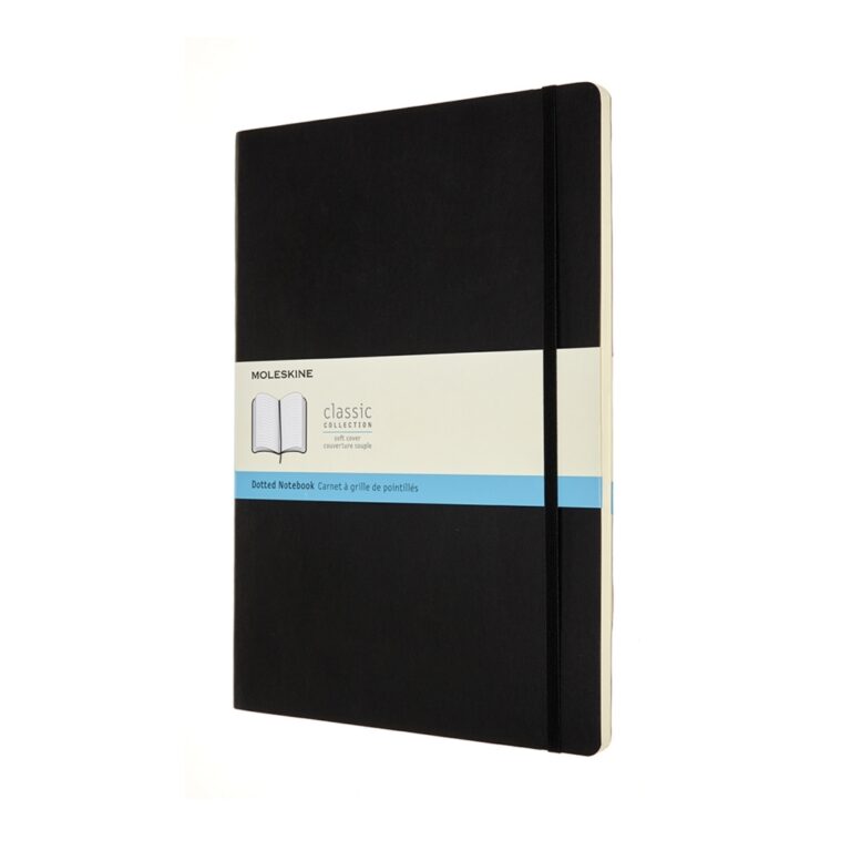 *Užrašų knygelė Moleskine, A4, 21×29.7cm, taškuotais lapais, kietu viršeliu, juodos spalvos