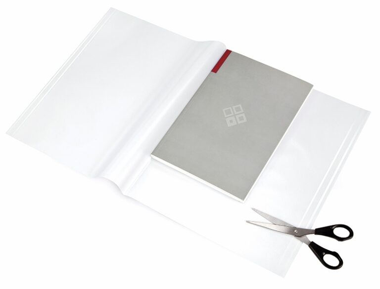 Plastikinis aplankalas A4 formato, 45x31cm, skaidrus, su lipnia juostele, karpomas