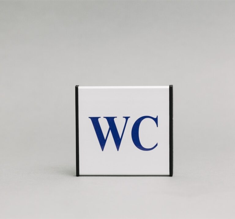 Ženklas informacinis 1.22 WC, 93x93mm !