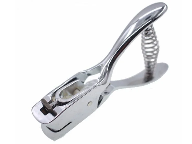 skylamusis-id-card-punch-13f504f9 Skylamušis ID Card Punch