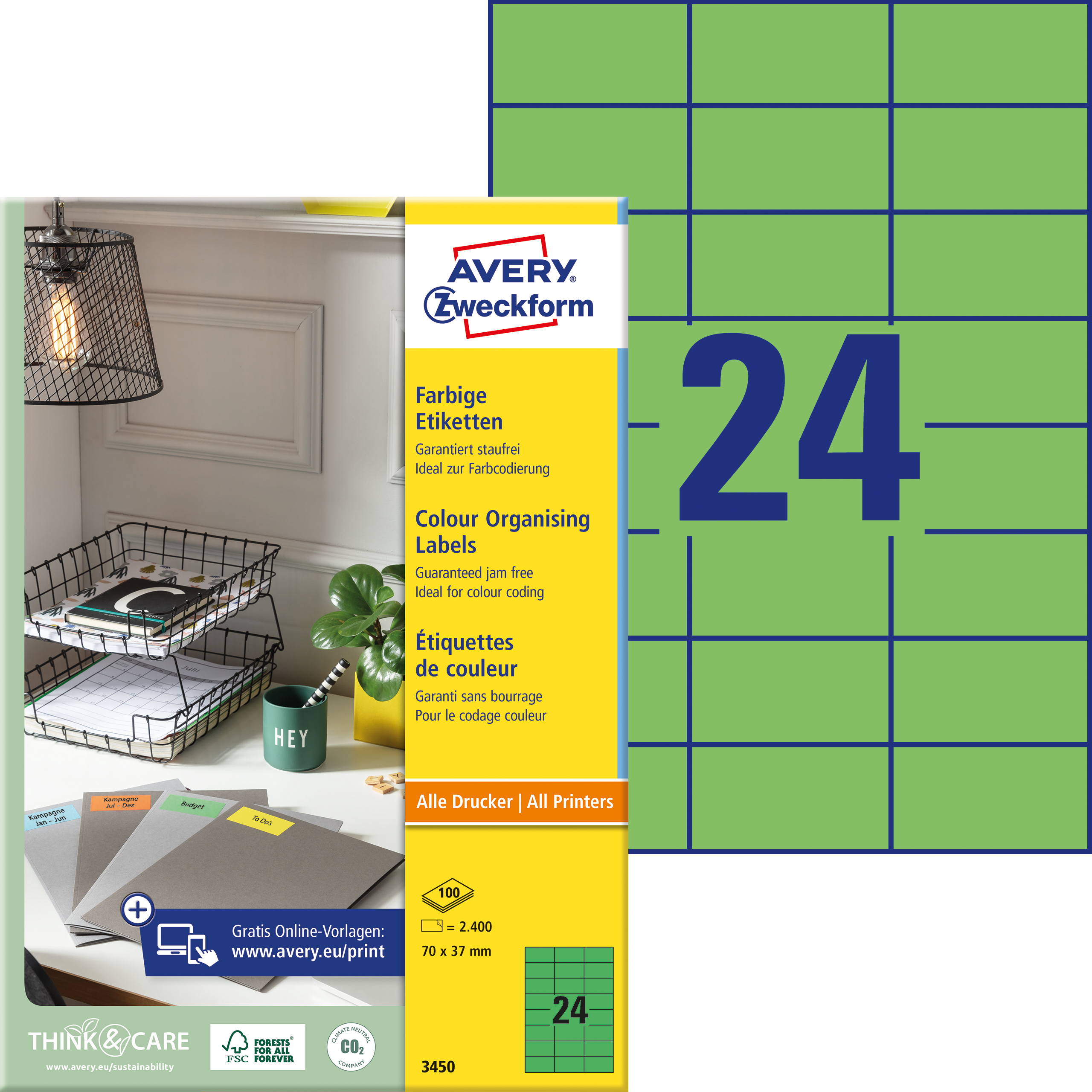 Avery Zweckform žalių etikečių pakuotė šalia A4 lapo, padalyto į 24 stačiakampes 70 × 37 mm etiketes
