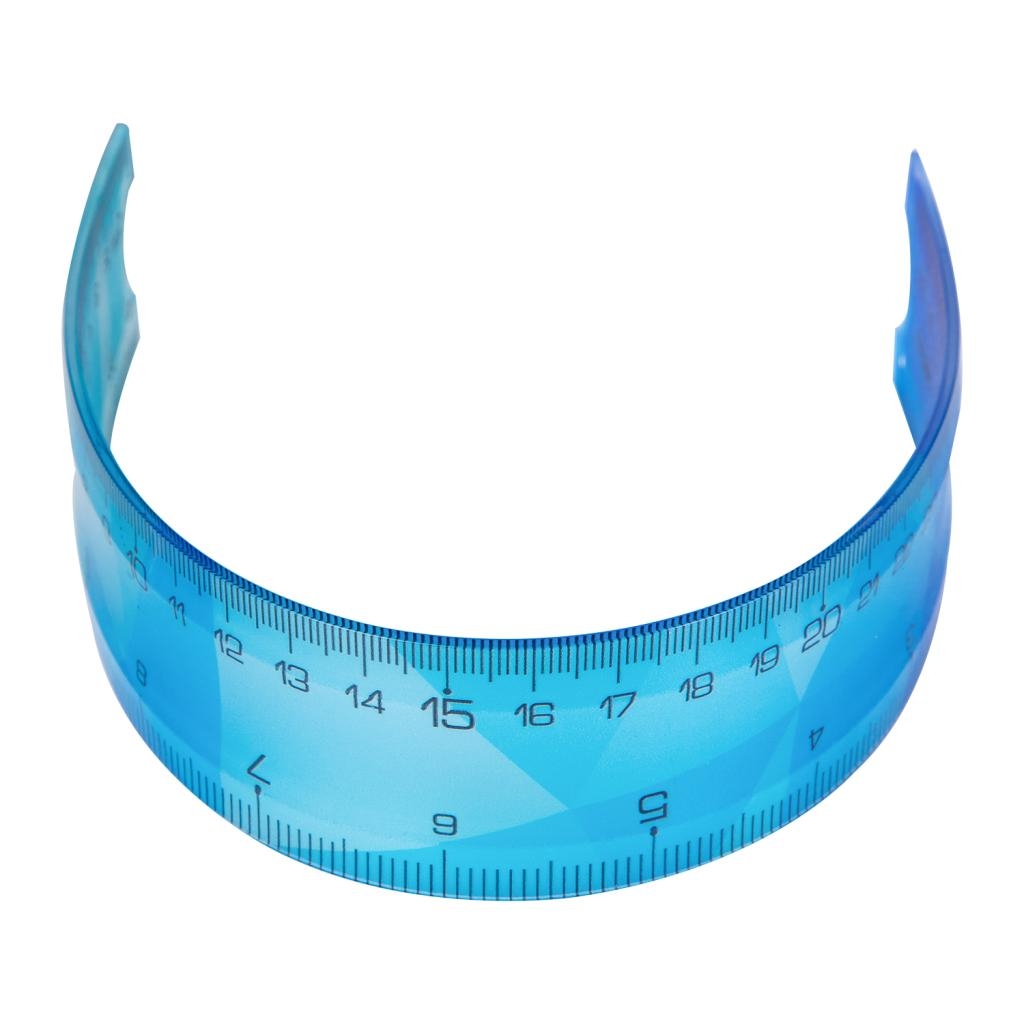 Skaidri žydrai mėlyna Deli H651 liniuotė sulenkta į pusapskritimį, priekyje matyti 10–20 cm skalės dalis