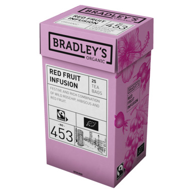 Rožinė Bradley's Organic Red Fruit Infusion dėžutė su uogų ir žiedų piešiniais, numeriu 453 bei 25 pakelių žyma