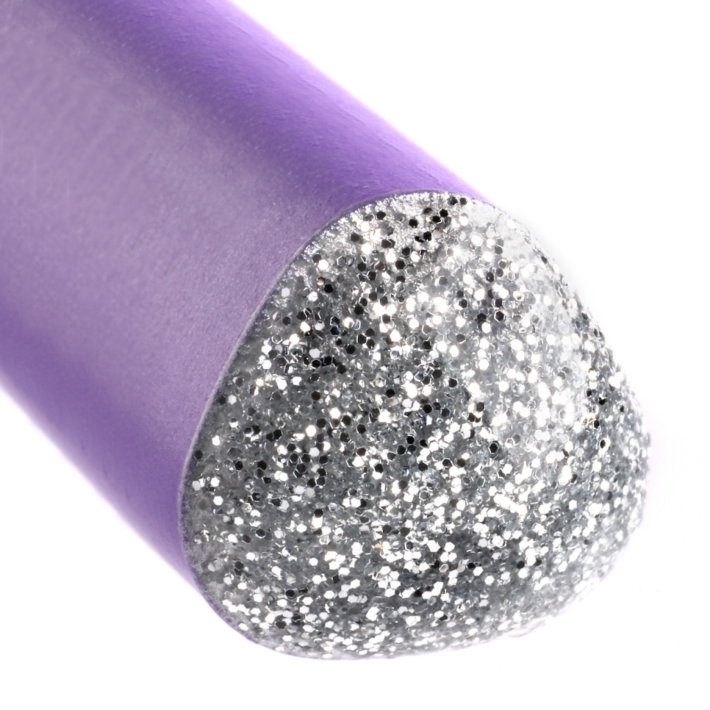 Itin stambus violetinio Faber-Castell Jumbo Sparkle pieštuko apvalaus galo vaizdas su sidabriniais blizgučiais