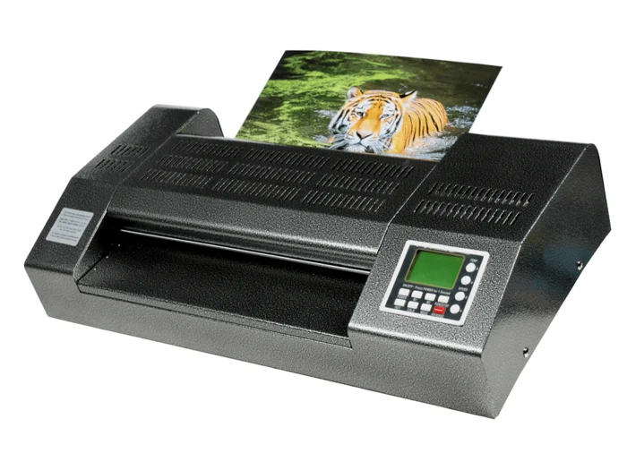 Laminatorius SKY 335 R6
