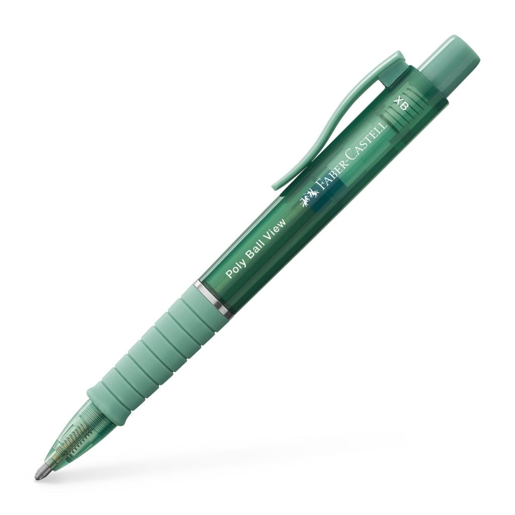 Įstrižai padėtas žalias Faber-Castell Poly Ball View tušinukas su XB žyma, mėtine rievėta rankena ir spaustuku