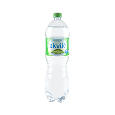 Skaidrus Akvilė 1,5 litro vandens butelis su žaliu kamšteliu ir žalia etikete